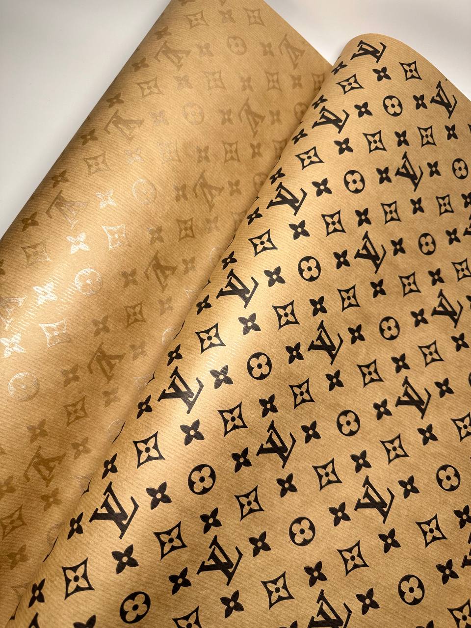 Крафт папір «Louis Vuitton» 70 см × 7 м
